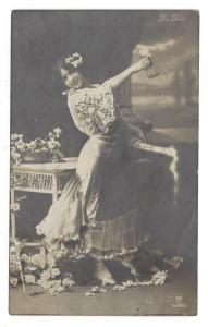 Celina De Dio. Belle Epoque dancer. Georg Gerlach RPPC German card