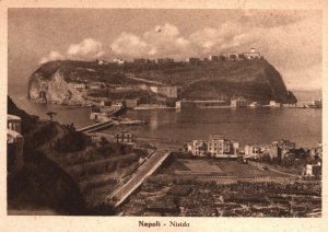 CONTINENTAL SIZE POSTCARD THE ISLET OF NISIDIA & BRIDGE TO NAPLES ITALY 1930's