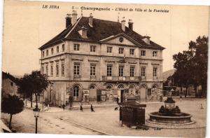 CPA CHAMPAGNOLE - L'Hotel de Ville et la Fontaine (212385)