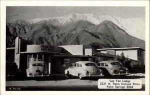 Palm Springs California CA Sun Tan Lodge Cars c1940 Postcard