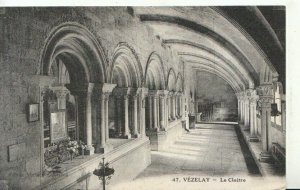 France Postcard - Vezelay - Le Clojtre - Ref TZ7628