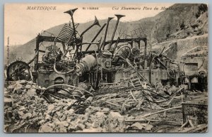 Postcard Martinique Saint Pierre c1905 Une Rhumerie Place du Mouillage Unused