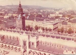 BF30667 krakow rynek glowny sukiennice poland   front/back image