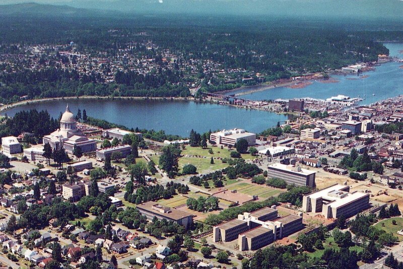 VINTAGE POSTCARD CONTINENTAL SIZE AERIAL VIEW OF WASHINGTON STATE OLYMPIA CAMPUS