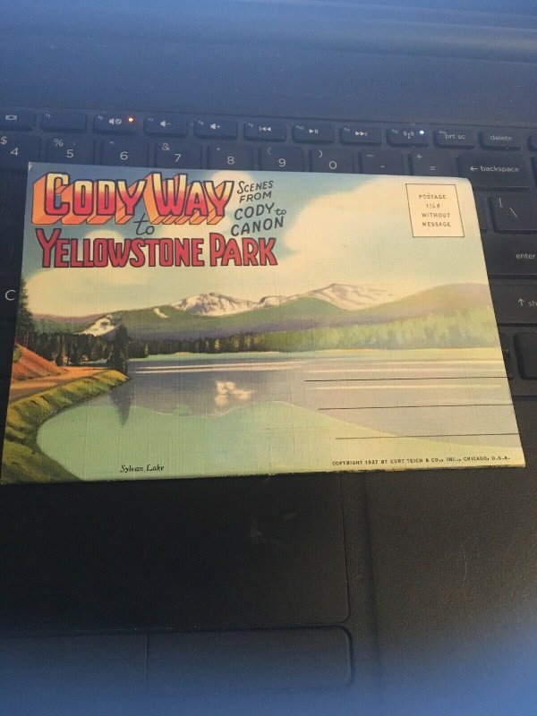 Vintage Picture Postcard Book: Cody Way to Yellowstone Park 18 Views