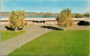 Harbor Motel Bellevue Iowa Postcard PC463