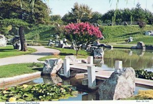 VINTAGE CONTINENTAL SIZE POSTCARD JAPANESE FRIENDSHIP GARDEN MAILED 1976