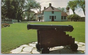 Cannon, Reception Centre, Lower Fort Garry, Selkirk, Manitoba, Vintage Postcard