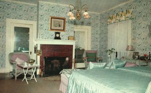 Vintage Postcard 1967 The Edison Bedroom Prefabricated Home Fort Myers Florida