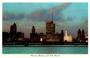 Postcard CITY SKYLINE SCENE Chicago Illinois IL AR5342