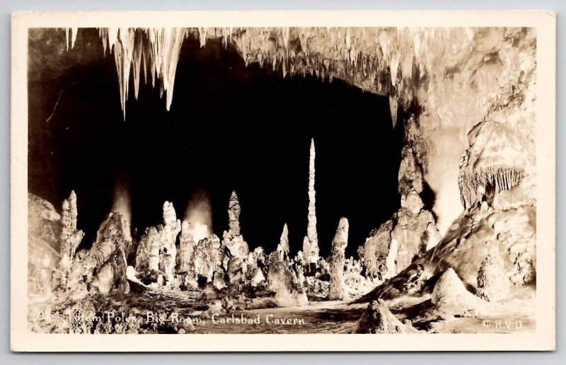 New Mexico Totem Pole Big Room Carlsbad Cavern NM RPPC Real Photo Postcard B35