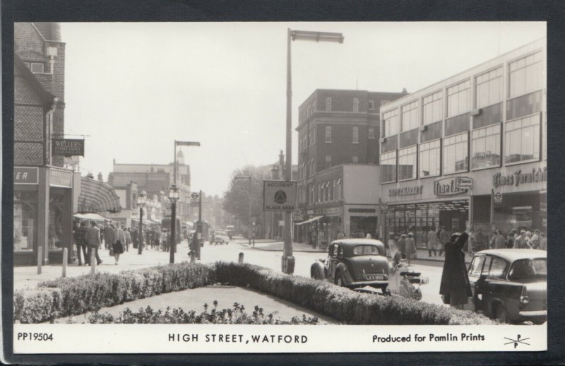 Hertfordshire Postcard - High Street, Watford - Pamlin Prints DR859