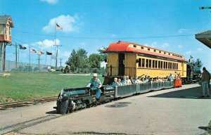 Miniature Train, Green Bay, WI National Railroad Museum c1950s Vintage Postcard