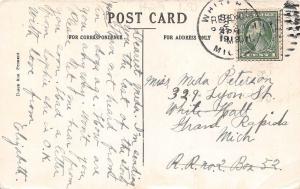 <A2> Michigan Mi PENNANT Postcard 1913 REED CITY Still Living Here