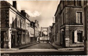 CPA CHALONNES-sur-LOIRE La rue Nationale et le Pont (606310)