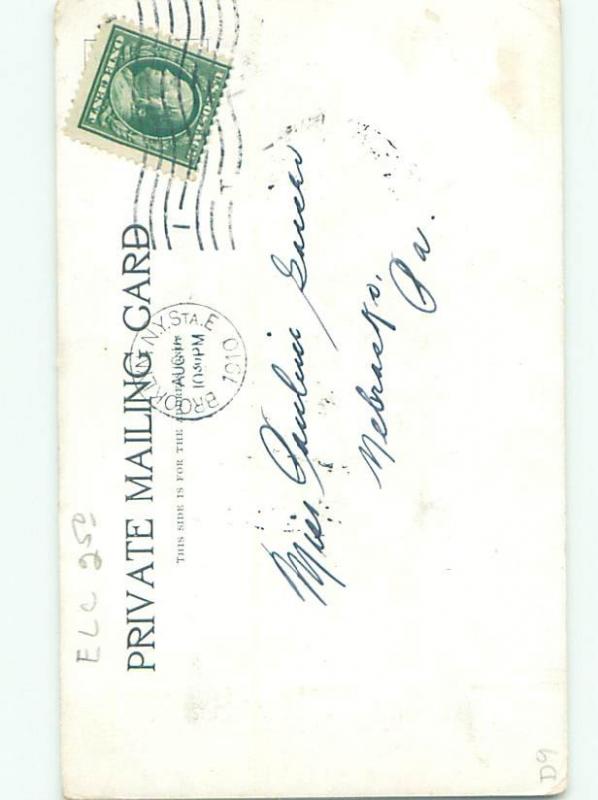 Divided-Back PRETTY WOMAN Risque Interest Postcard AA8252