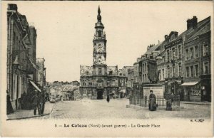 CPA LE CATEAU - La Grande Place (136367)
