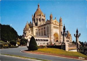 BT10300 lisieux la basilique ste therese de l enfant jesus          France