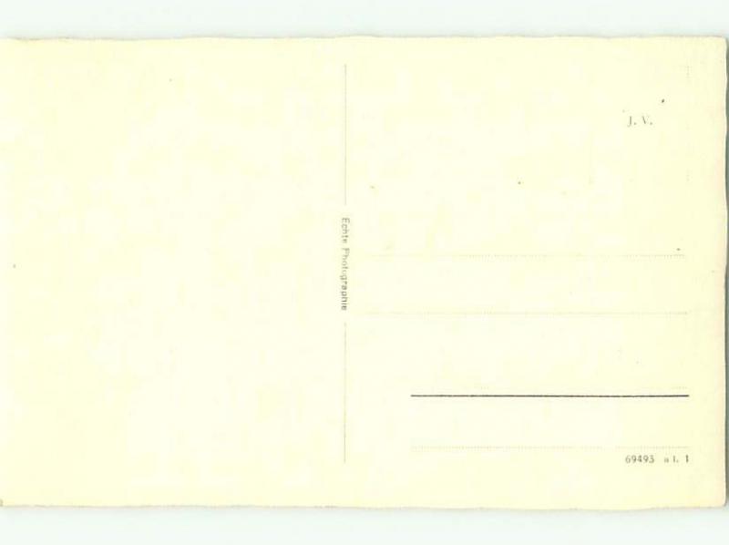 rppc 1930's ADORABLE KITTEN LOOKING BACK AC8838