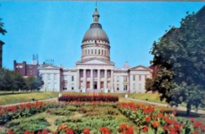 St Louis Old Court house Flower garden in full bloom MO postcard