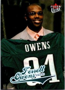 2004 Fleer Football Card Terrell Owens Philadelphia Eagles sk9302