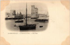 CPA La ROCHELLE - L'Entrée du Port (354486) 