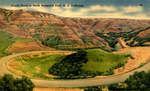 ND - Badlands, Northern Roosevelt Park. Scenic Road