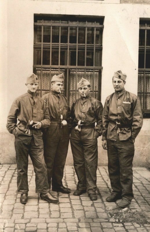 World War 2 Smoking Soldiers France Group Portrait Military WW2 RPPC 03.96