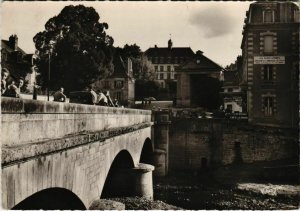 CPM Aubusson Le Tribunal et le Pont s la Creuse FRANCE (1050144)