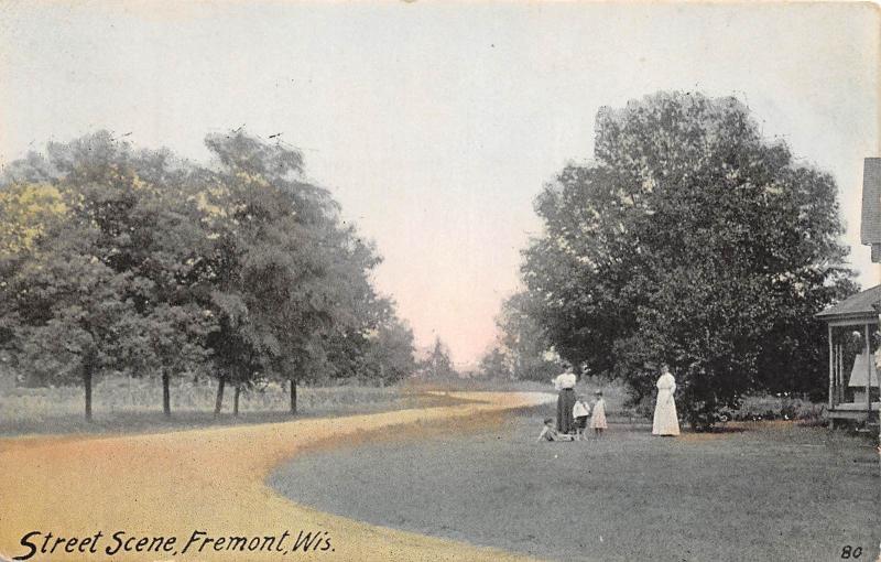 E49/ Fremont Wisconsin Wi Postcard c1910 Street Scene Home People