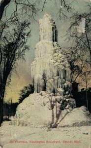 USA Ice Fountain Washington Boulevard Detroit Vintage Postcard 07.52