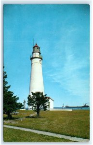 PORT HURON, MI  ~ US Coast Guard LIGHT HOUSE 1961 St. Clair County  Postcard