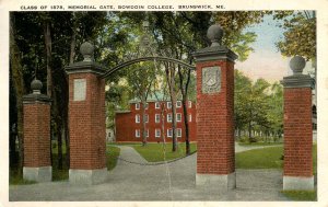 ME - Brunswick. Bowdoin College, Class of 1898 Memorial Gate  (crease)