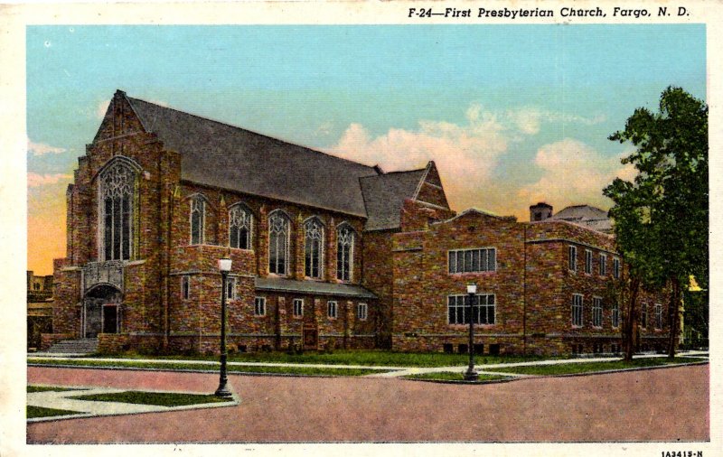 Fargo, North Dakota - The First Presbyterian Church - c1920