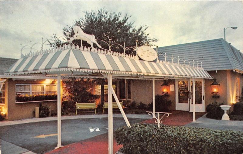 St Petersburg Florida~Aunt Hattie's Restaurant~Driver Thru~1973 Postcard