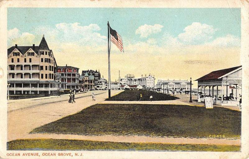 Ocean grove New Jersey Avenue Street Scene Antique Postcard K40910