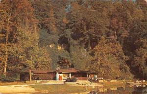 Slade Kentucky Natural Bridge State Park Bath House Vintage Postcard JD933932