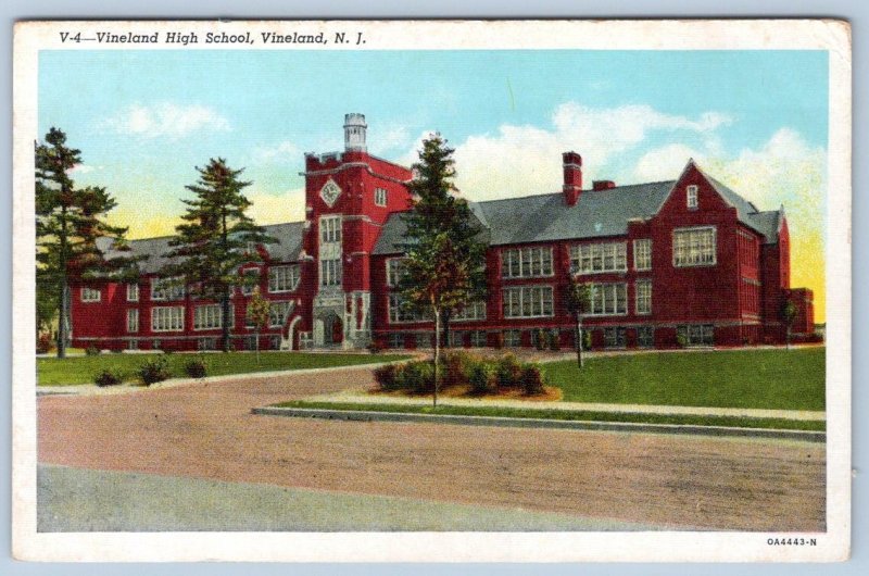 1940-50's VINELAND HIGH SCHOOL NEW JERSEY NJ LYNN BOYER WILDWOOD POSTCARD