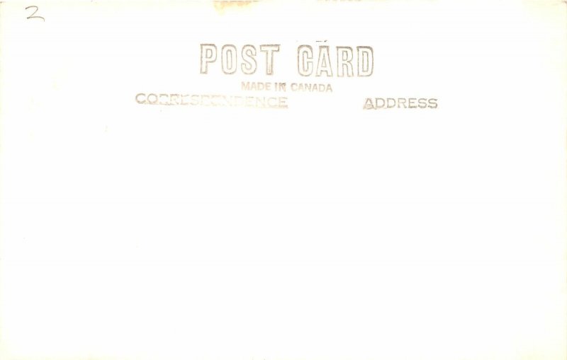 J9/ Lakefield Ontario Canada RPPC Postcard c1940s Englewood Cottages  258