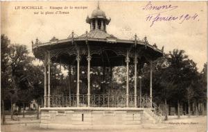 CPA La ROCHELLE - Kiosque de la Musique sur la place d'Armes (481104) 