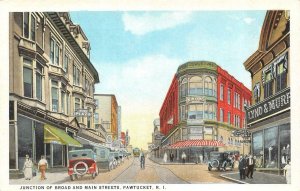 PAWTUCKET, RI Rhode Island  BROAD & MAIN STREET SCENE Kinyons  ca1920's Postcard