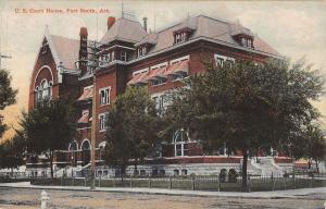 Fort Smith Arkansas US Court House Street View Antique Postcard K29361