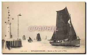 Old Postcard Lighthouse Boulogne sur Mer Rentree to port after fishing boat
