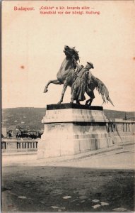 Hungary Budapest Csikos a Kir Lovarda elott Vintage Postcard C210