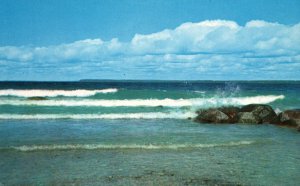 Rocks and Surf,MI BIN