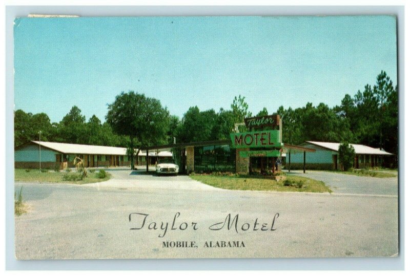 Taylor Motel, Mobile, Alabama Postcard P172