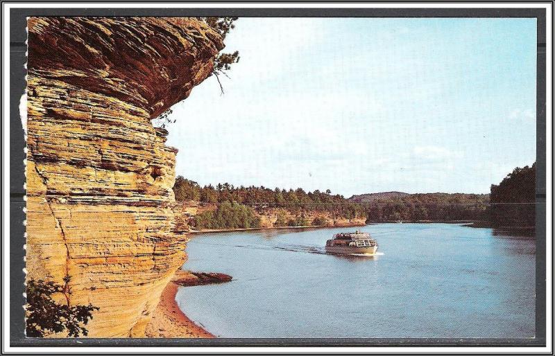 Wisconsin, Lower Dells Golden Riverbank - [WI-151]