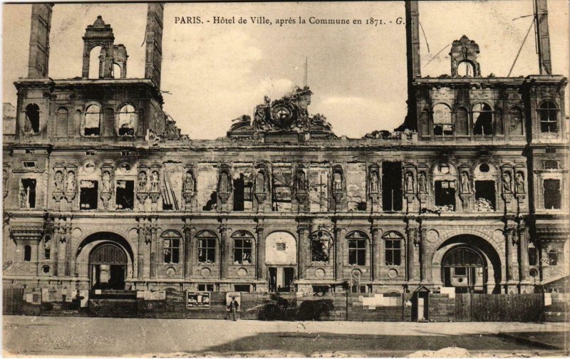 CPA AK PARIS La Commune. Hotel de Ville (971727)