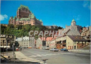 Postcard Modern Quebec Le Chateau Frontenac overlooking the old lower town an...