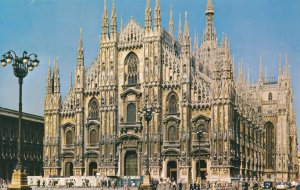 Milan, Italy - The Cathedral across from Piazza del Duomo - A TWA card